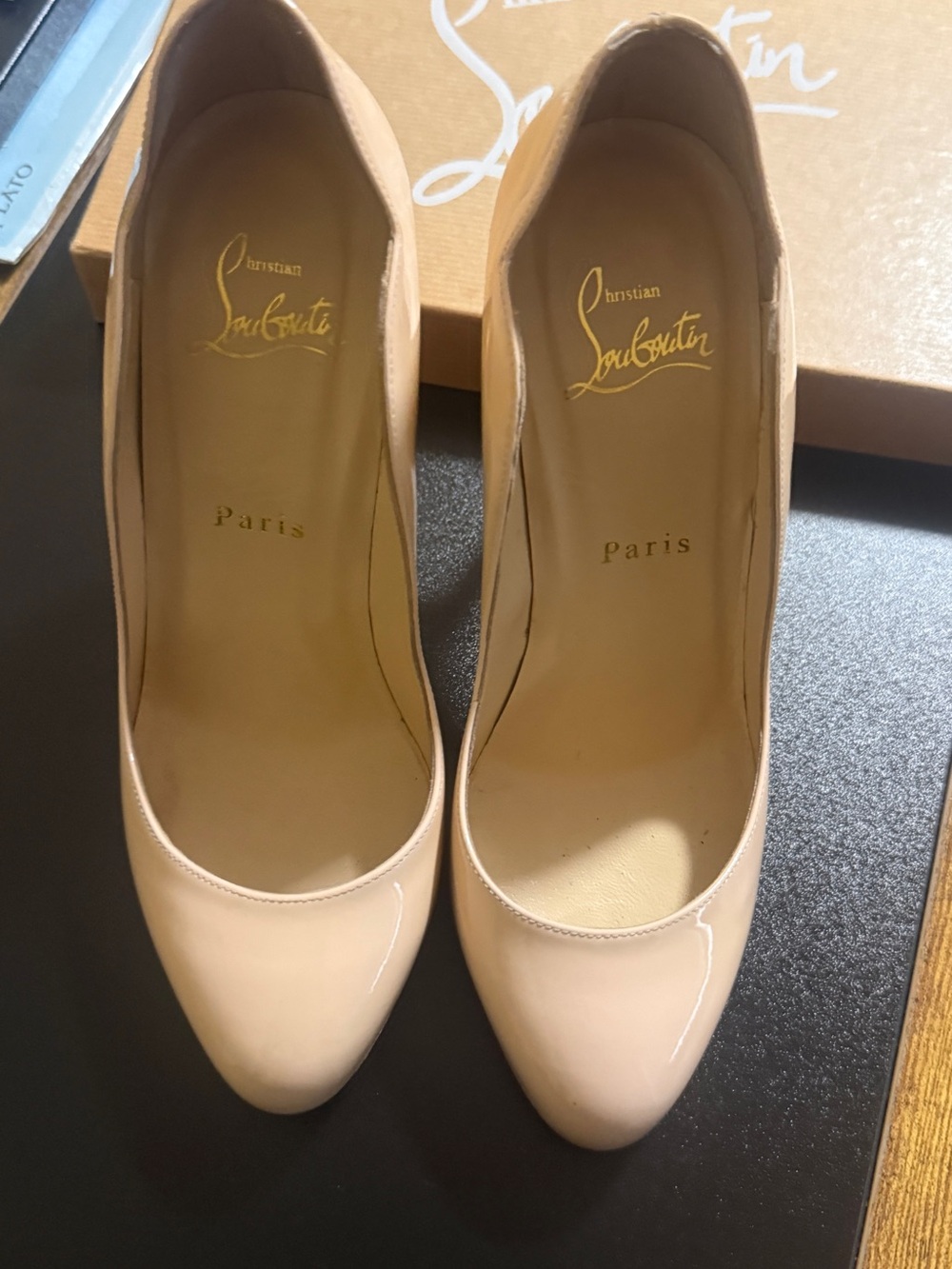 Christian Louboutin Nude Patent Leather Classic Pump - Women